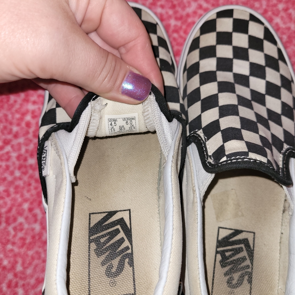 Unisex Checkered Vans - Picture 10 of 11